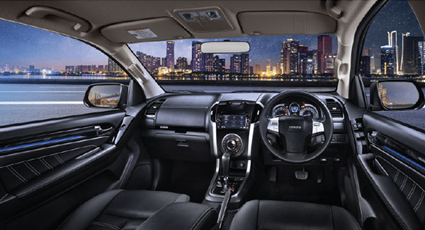 Isuzu Mux 4x4 - Interior